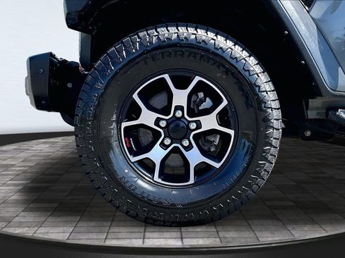 Used 2021 Jeep Wrangler Unlimited Rubicon AWD/4WD image 39