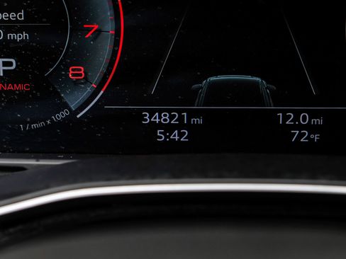 Used 2022 Audi Q8 Premium Plus w/ Premium Plus Package image 24