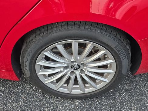 Used 2024 Alfa Romeo Giulia Sprint image 7