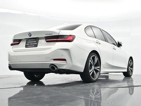 Used 2023 BMW 330i Sedan w/ Premium Package RWD image 25