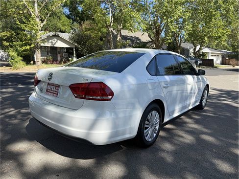 Used 2015 Volkswagen Passat 1.8T S FWD image 7