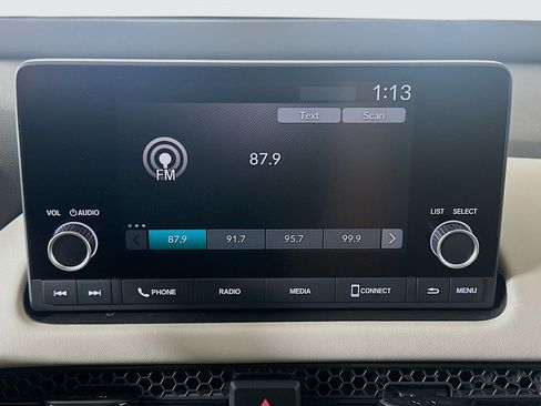 Used 2025 Honda HR-V LX image 19