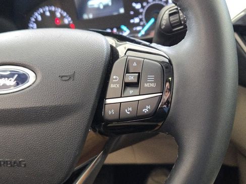 Used 2022 Ford Escape SEL image 30