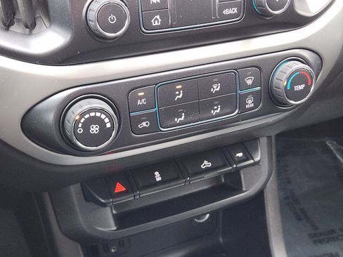 Used 2021 Chevrolet Colorado LT w/ LT Convenience Package image 20