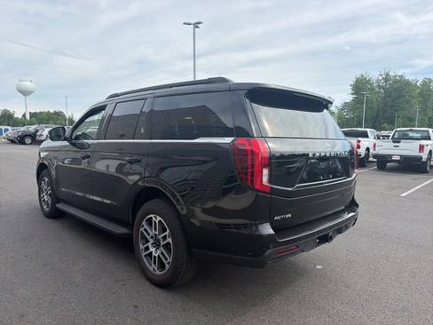 Used 2025 Ford Expedition Active AWD/4WD image 15