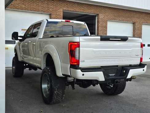 Used 2019 Ford F250 Platinum w/ Platinum Ultimate Package AWD/4WD image 8