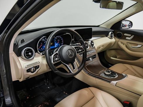 Used 2021 Mercedes-Benz C 300 4MATIC Sedan image 3