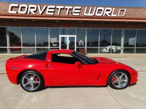 Used 2013 Chevrolet Corvette Coupe w/ 2LT Preferred Equipment Group RWD image 4