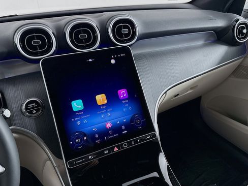 Certified 2026 Mercedes-Benz GLC 300 image 20