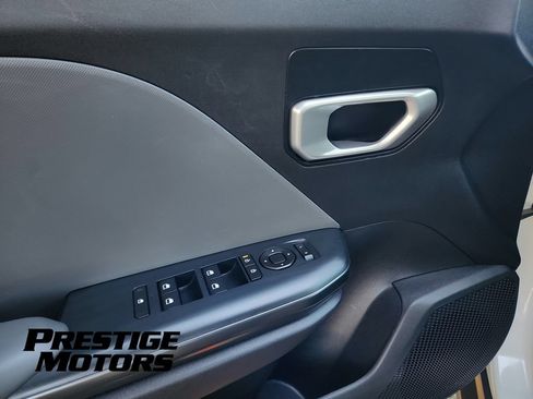Used 2025 Kia K4 FWD image 23