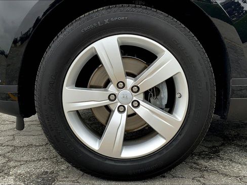 Used 2020 Land Rover Range Rover Velar S image 10