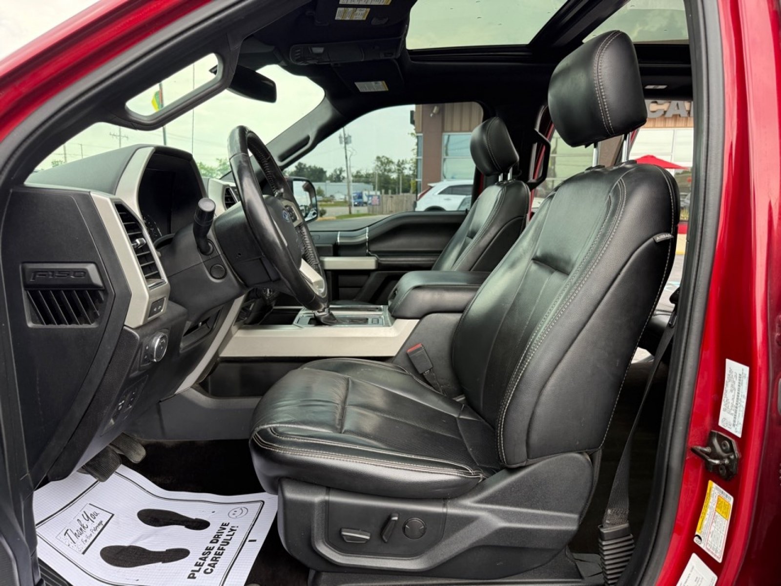 Used 2019 Ford F150 Lariat w/ Equipment Group 502A Luxury AWD/4WD image 29