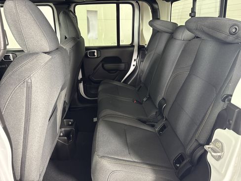 New 2026 Jeep Gladiator Sport image 14