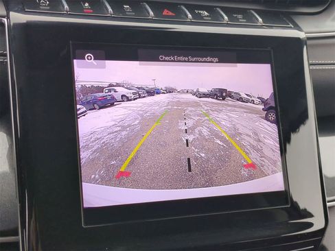 Certified 2023 Jeep Grand Cherokee Laredo w/ Luxury Tech Group I image 29