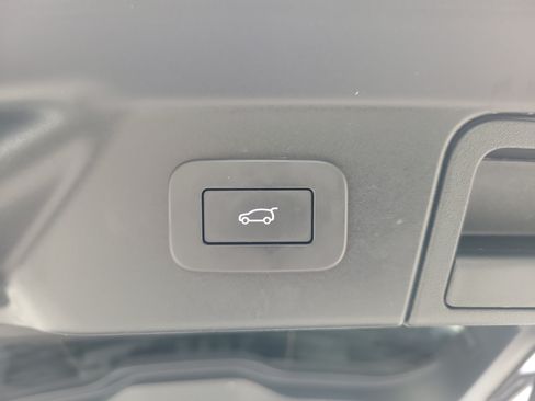 Used 2025 Land Rover Range Rover Velar Dynamic SE AWD/4WD image 11