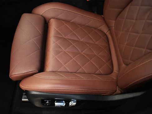 Used 2026 BMW X5 M60i image 13