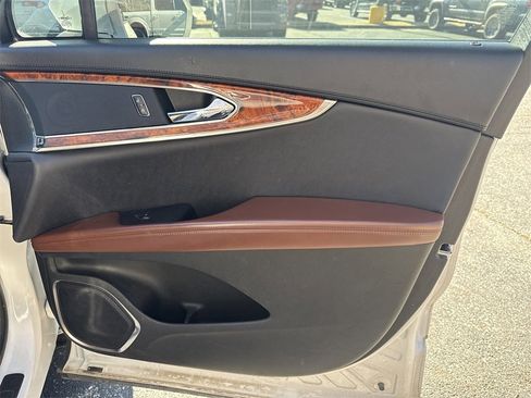 Used 2017 Lincoln MKX Reserve w/ Canadian Touring Package image 19