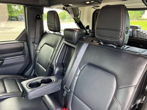Used 2025 Ford Bronco Badlands AWD/4WD image 26