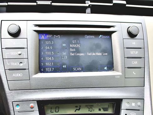 Used 2013 Toyota Prius Two image 15