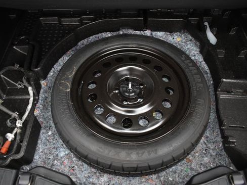 Used 2023 Ford Escape Platinum image 39