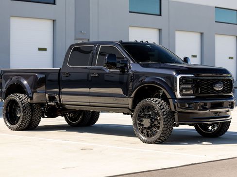 Used 2025 Ford F450 Platinum AWD/4WD image 19