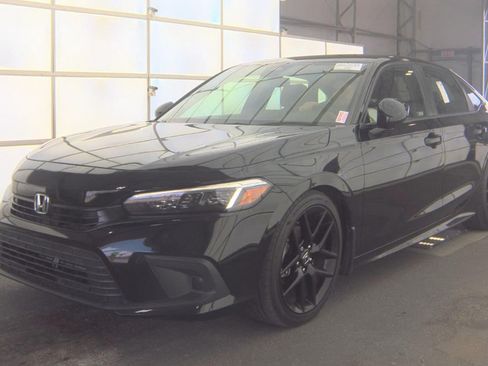 Used 2024 Honda Civic Sport image 1
