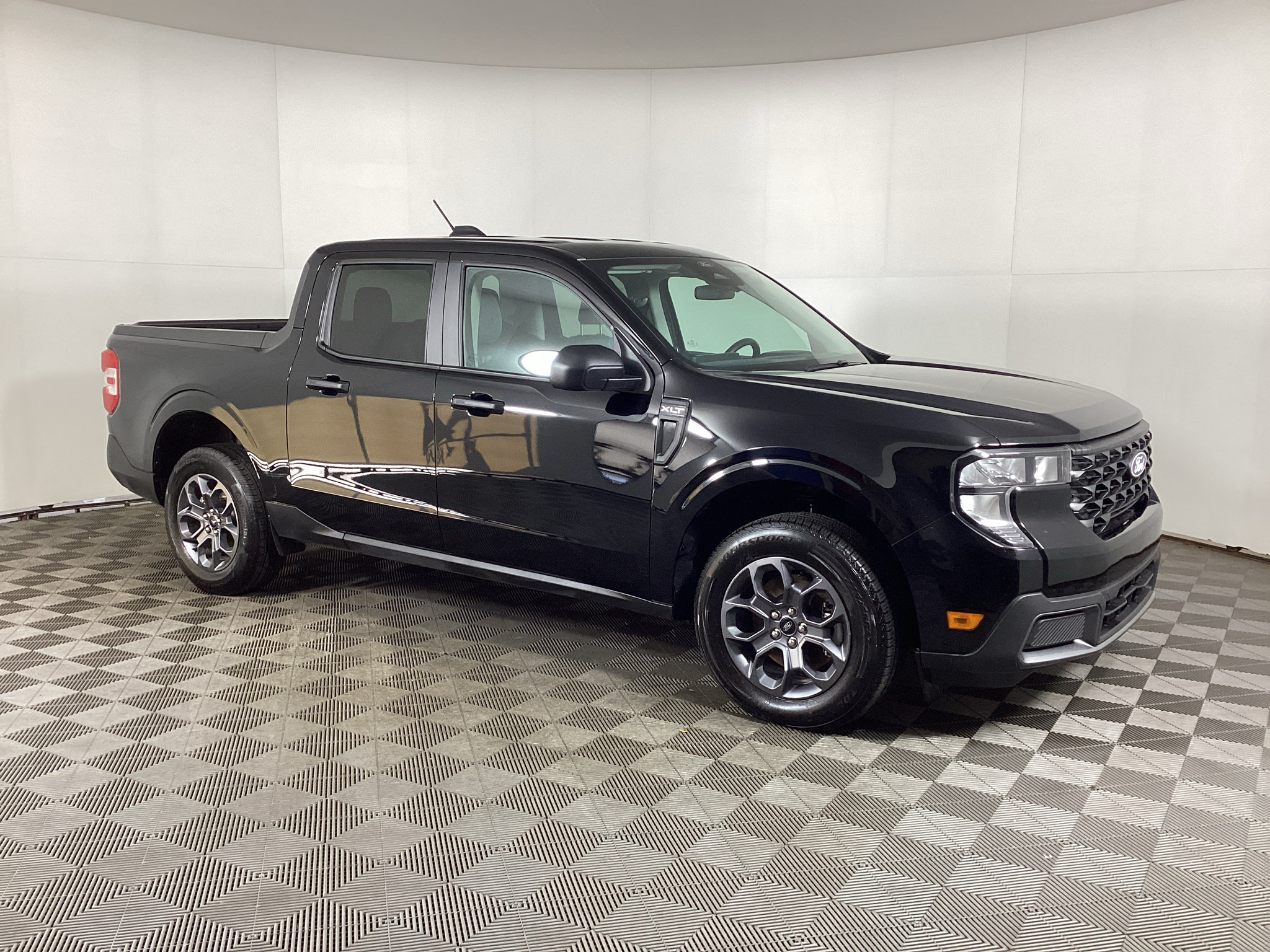 Used 2026 Ford Maverick XLT AWD/4WD image 1