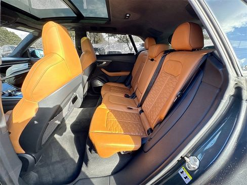 Used 2022 Audi RS Q8 image 27