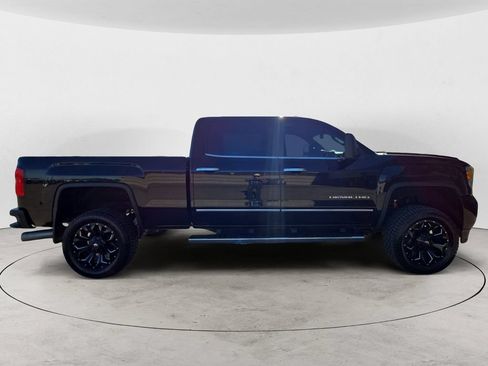 Used 2015 GMC Sierra 2500 Denali w/ Duramax Plus Package AWD/4WD image 4