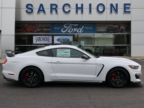 Used 2016 Ford Mustang Shelby GT350R w/ GT350R Equipment Group 920A image 2