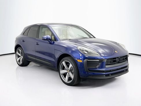 Used 2026 Porsche Macan AWD/4WD image 9