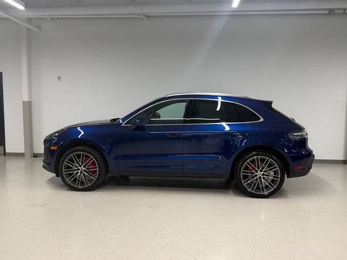 Certified 2024 Porsche Macan S AWD/4WD image 2
