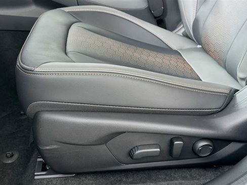 New 2026 Subaru Crosstrek 2.5i Limited image 17