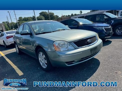 Used 2005 Ford Five Hundred SE FWD image 1