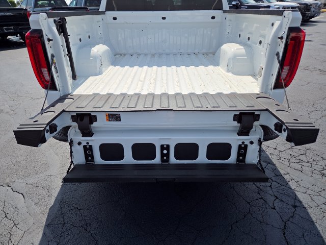 Used 2024 GMC Sierra 1500 SLT AWD/4WD image 17