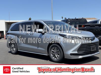 Certified 2025 Toyota Sienna LE