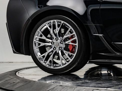 Used 2015 Chevrolet Corvette Z06 w/ 3LZ Preferred Equipment Group image 99