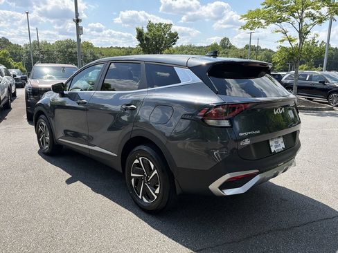 Used 2023 Kia Sportage LX AWD/4WD image 4