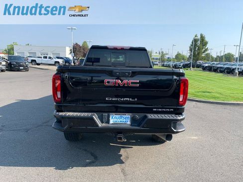 Used 2020 GMC Sierra 2500 Denali w/ Technology Package AWD/4WD image 6