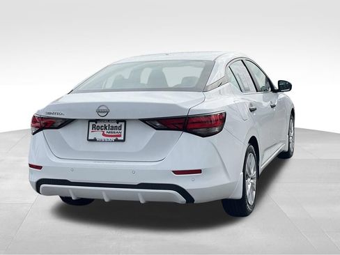 Certified 2025 Nissan Sentra S FWD image 4