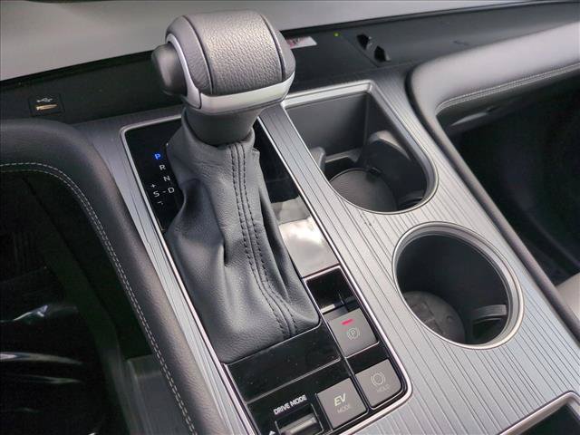 Used 2025 Toyota Sienna XLE FWD image 12