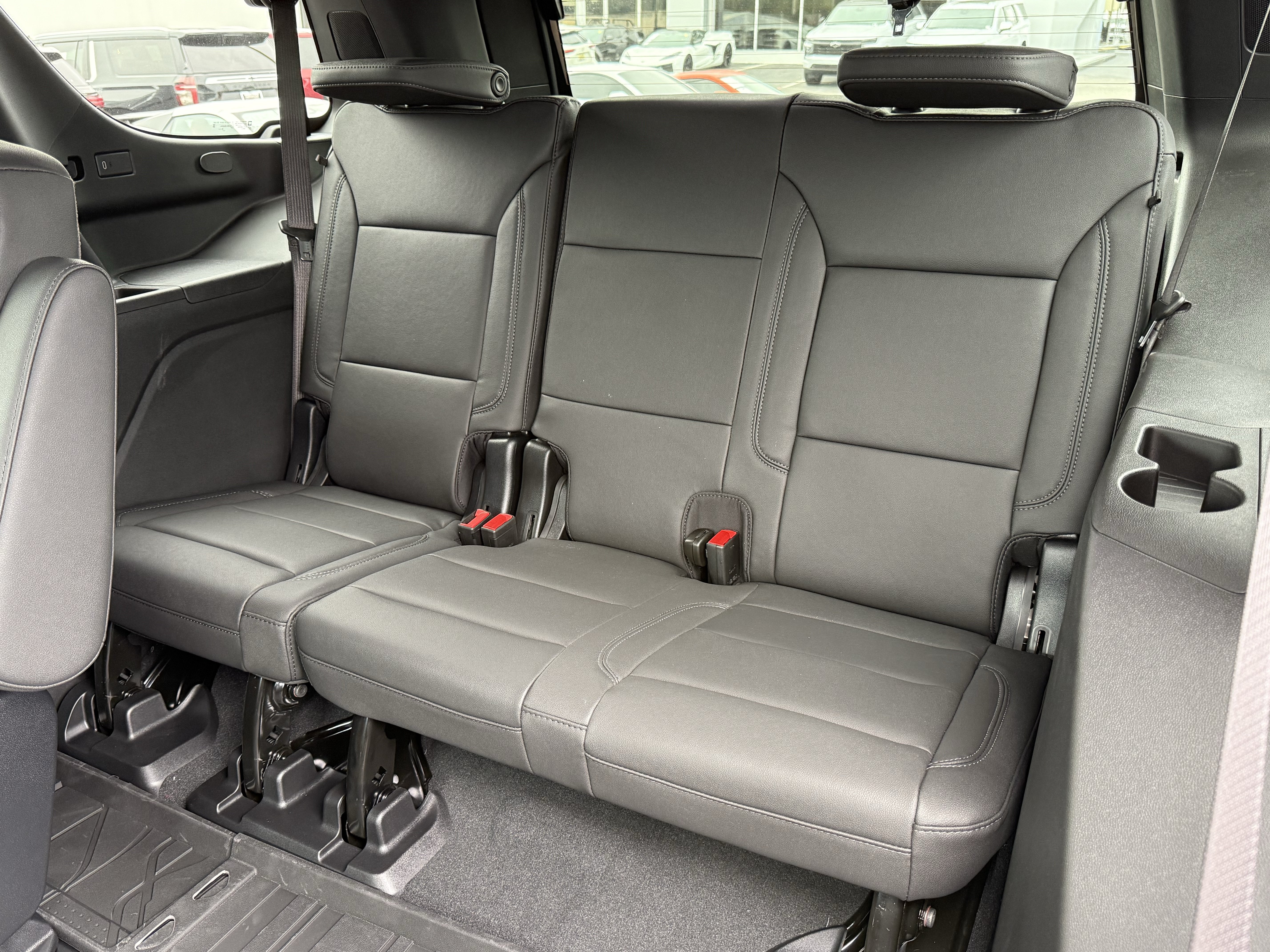 New 2027 Chevrolet Tahoe LT w/ Comfort Package RWD image 34