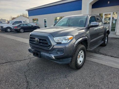 Used 2022 Toyota Tacoma SR w/ SR Convenience Package image 3