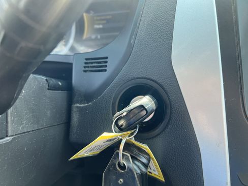 Used 2014 Ford Explorer XLT w/ Equipment Group 202A image 28