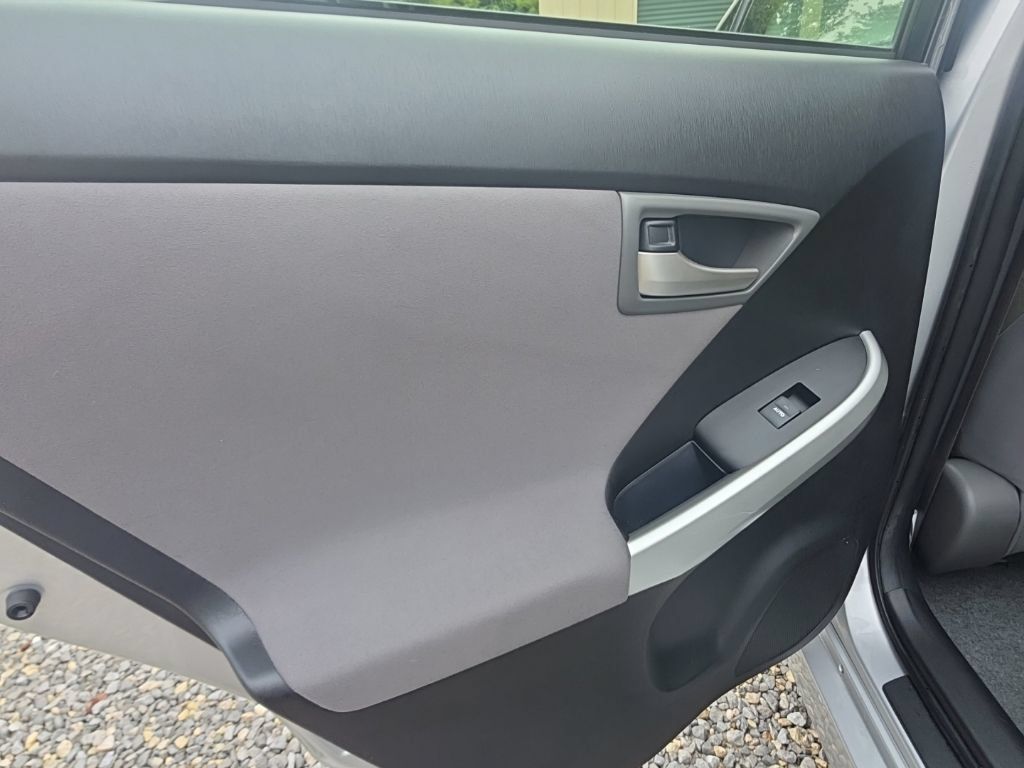 Used 2012 Toyota Prius Two FWD image 13