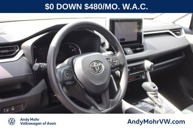 Used 2025 Toyota RAV4 XLE AWD/4WD image 17