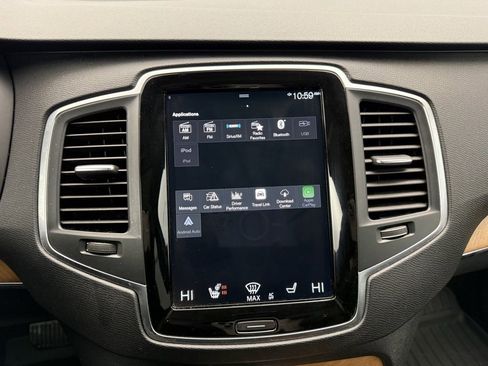 Used 2022 Volvo XC90 T6 Momentum w/ Climate Package image 30