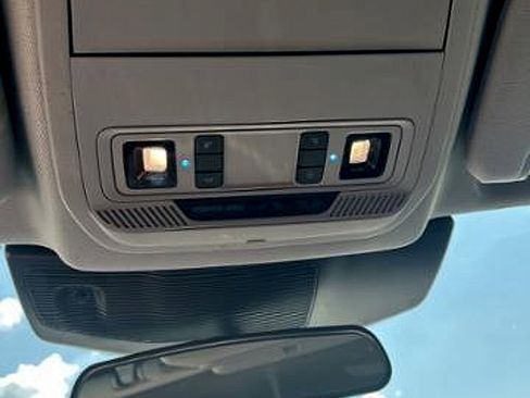 Used 2023 Ford Explorer XLT w/ Equipment Group 202A image 18