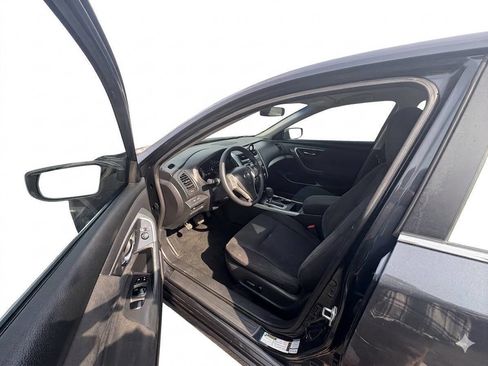 Used 2015 Nissan Altima 2.5 S w/ Sport Value Package image 8
