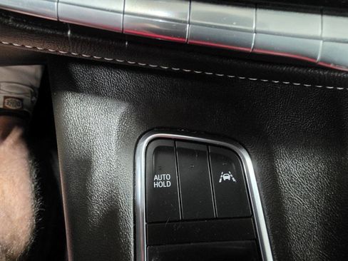Used 2022 Cadillac Escalade ESV Luxury AWD/4WD image 44